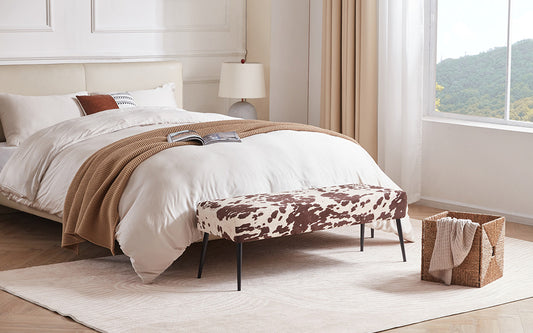 7 Reasons to Put a Bench at the End of the Bed